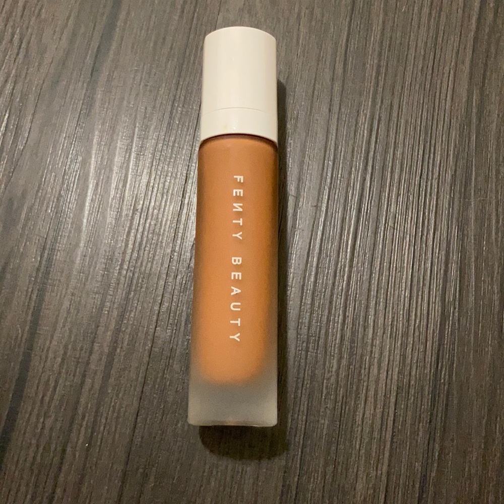 FENTY BEAUTY Soft Matte Foundation | Shade: 420